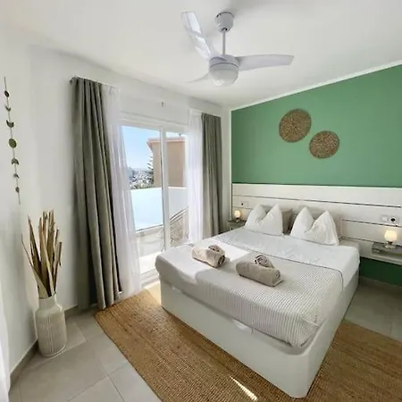 La Cabanana - W Pool And High-speed Wifi Corralejo